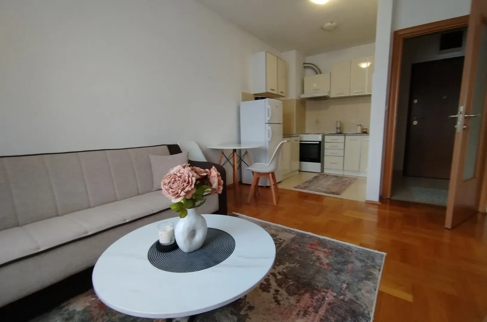 Rent, apartment, 36m², Stari Aerodrom, Podgorica