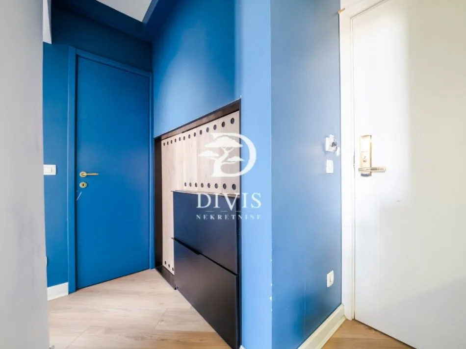 Sale, three bedroom apartment, 74m², Stari Grad, Beograd