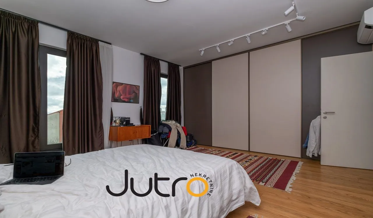 Izdavanje, trosoban stan, 142m², Zagorič, Podgorica