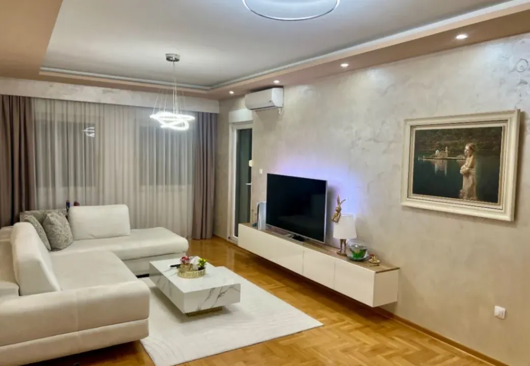 Sale, one bedroom apartment, 59m², Centar, Nikšić