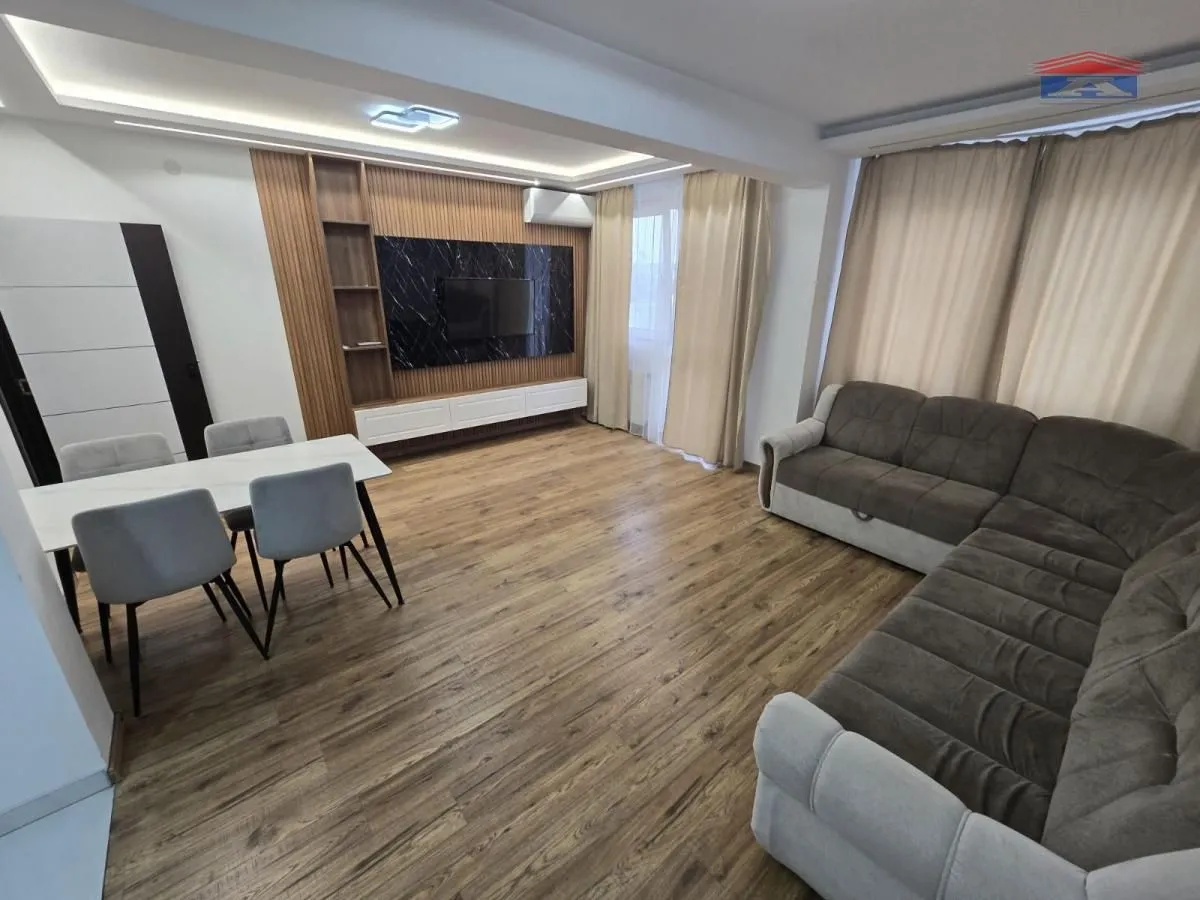 Izdavanje, dvosoban stan, 55m², Nova Detelinara, Novi Sad Sve Podlokacije