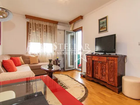 Rent, one bedroom apartment, 37m², Pobrežje, Podgorica - image 1