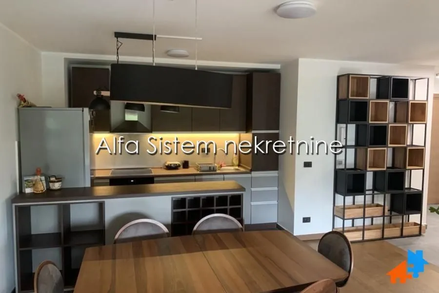 Rent, three bedroom apartment, 90m², Čukarica, Beograd