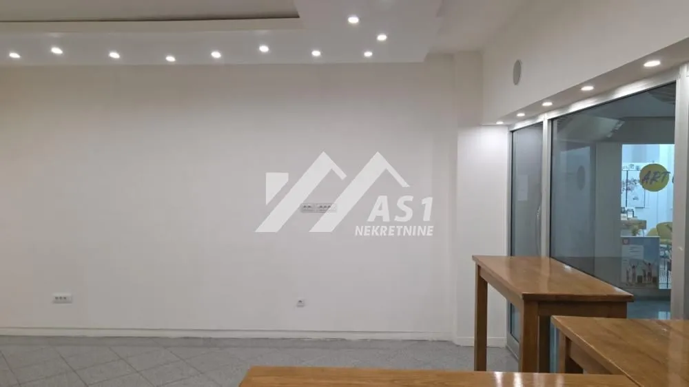 Rent, office space, 40m², Centar, Novi Sad