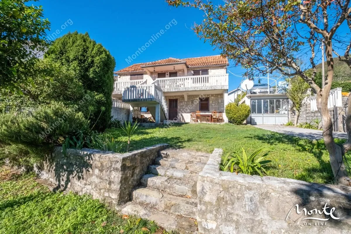 Sale, house, 153m², Tivat, Crna Gora