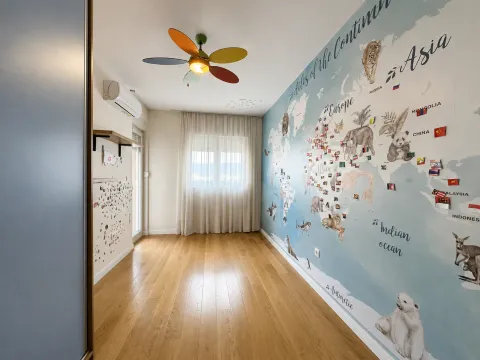Rent, three bedroom apartment, 95m², City Kvart, Podgorica - image 11