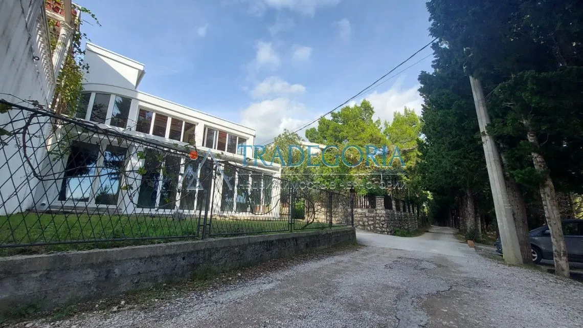 Prodaja, kuća, 224m², Sutomore, Bar