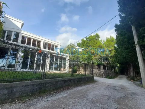 Prodaja, kuća, 224m², Sutomore, Bar - image 2