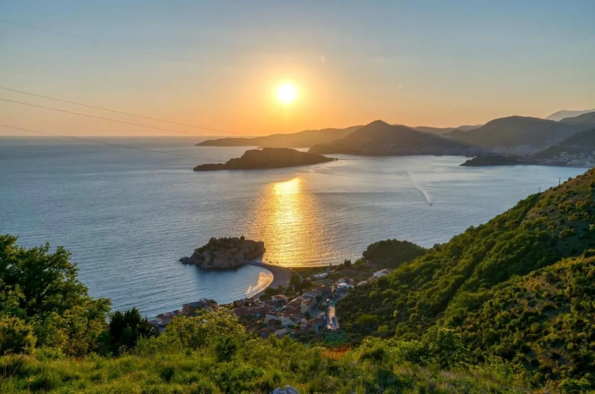 Prodaja, trosoban stan, 90m², Blizikuće, Budva