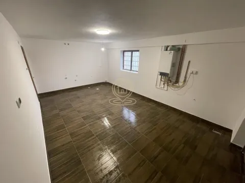 Sale, house, 320m², Kragujevac, Srbija - image 7