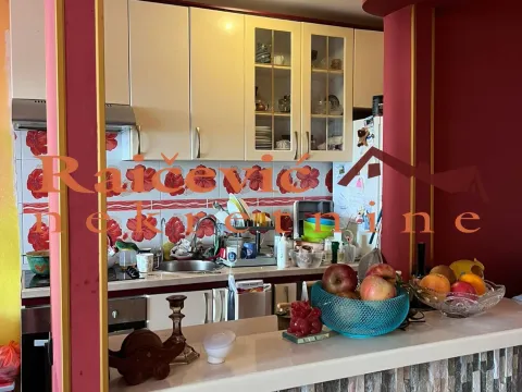 Prodaja, trosoban stan, 78m², Novi Beograd Blok 71, Novi Beograd Sve Podlokacije - image 4