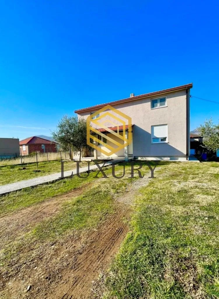 Rent, house, 75m², Donji Kokoti, Podgorica