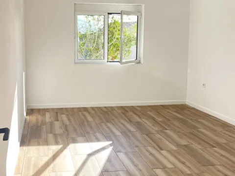 Sale, house, 118m², Dumidran, Tivat - image 7