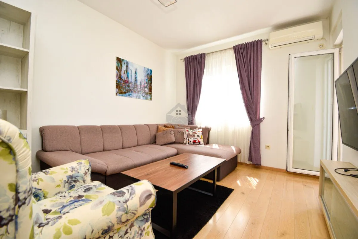 Rent, two bedroom apartment, 70m², City Kvart, Podgorica