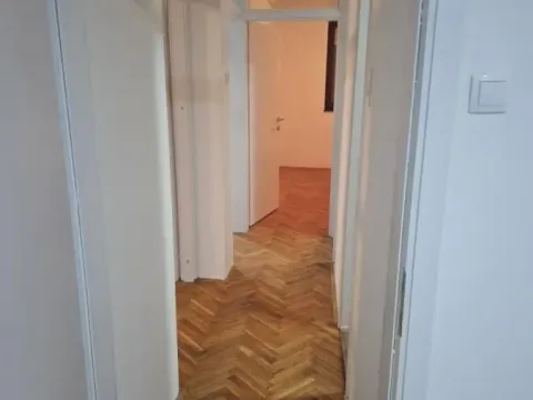 Izdavanje, četvorosoban stan, 96m², Rotkvarija, Novi Sad Sve Podlokacije - image 4