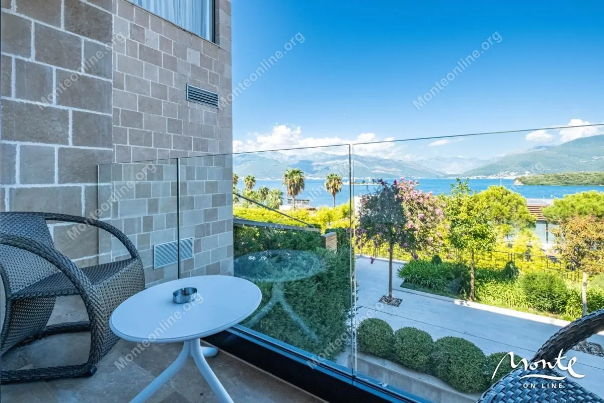 Prodaja, garsonjera, 32m², Bogišići, Tivat