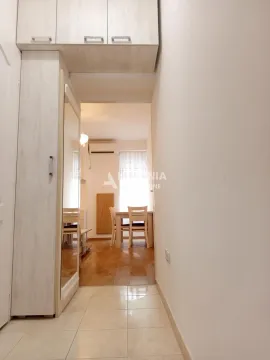 Prodaja, jednosoban stan, 27m², Vračar Hram, Vračar Sve Podlokacije - image 4