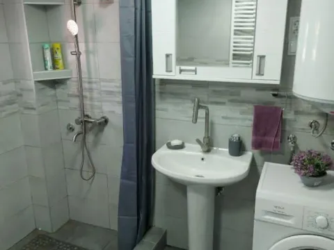 Prodaja, kuća, 190m², Petrovaradin, Novi Sad - image 4