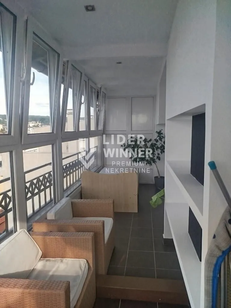 Rent, four bedroom apartment, 140m², Đeram Pijaca, Beograd