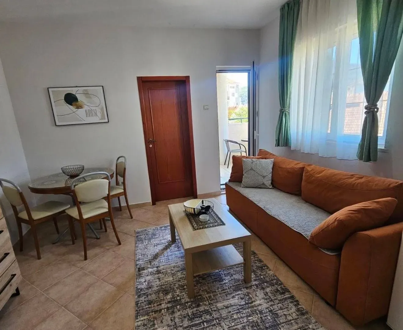 Rent, one bedroom apartment, 37m², Centar, Budva