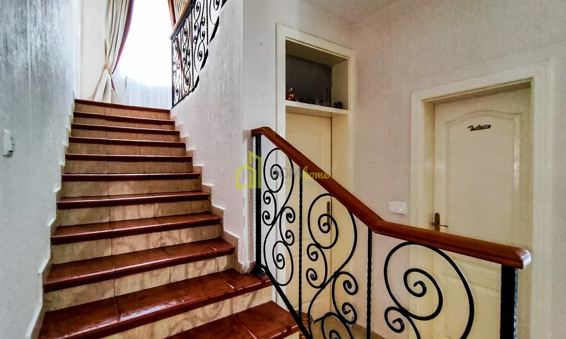 Rent, house, 250m², Donja Gorica, Podgorica