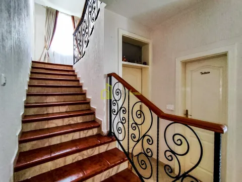 Izdavanje, kuća, 250m², Donja Gorica, Podgorica - image 31