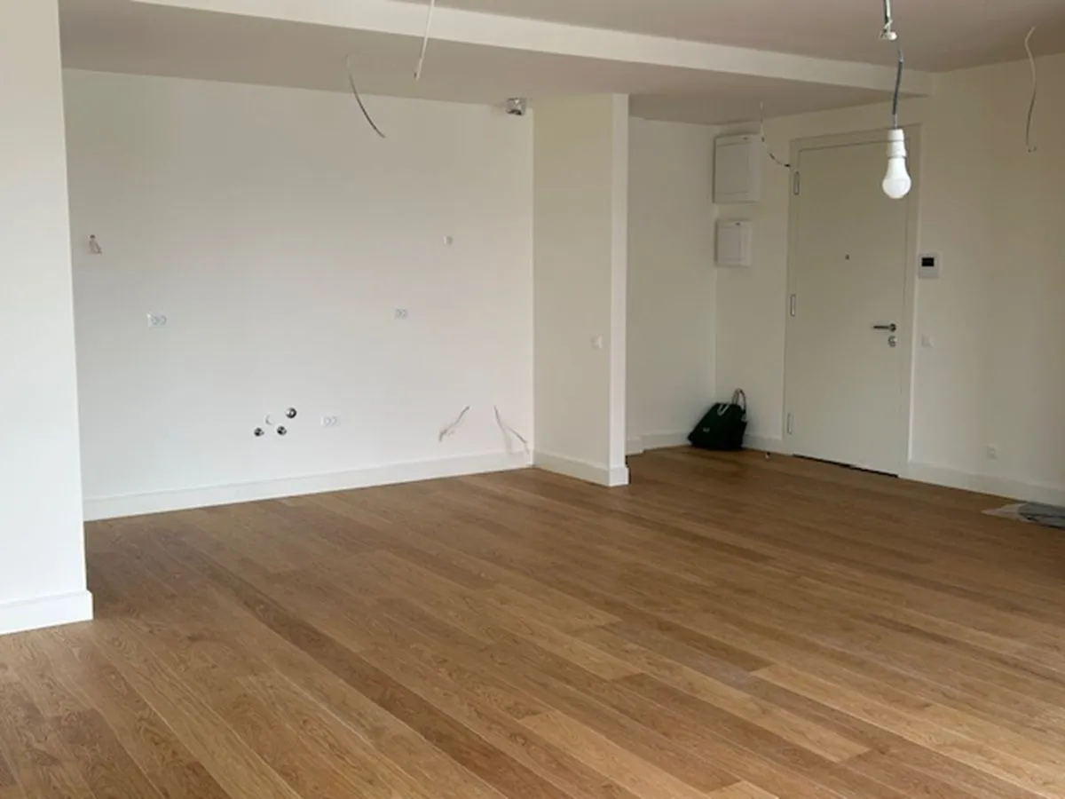 Izdavanje, četvorosoban stan, 120m², Novi Beograd Blok 64, Novi Beograd Sve Podlokacije