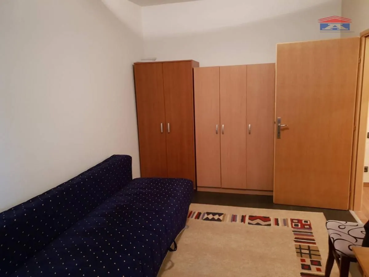 Izdavanje, jednosoban stan, 37m², Sajmište, Novi Sad