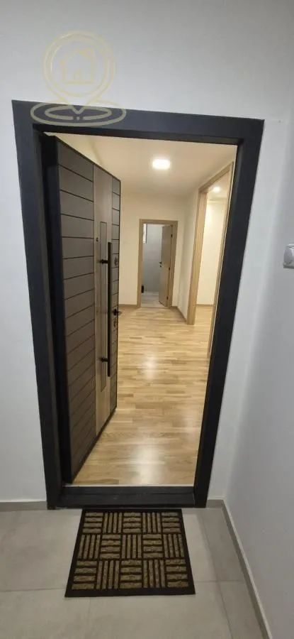 Prodaja, trosoban stan, 92m², Pantelej, Niš