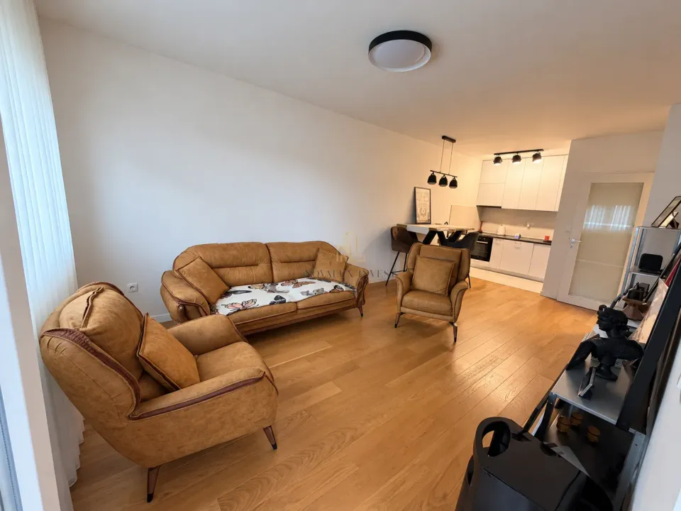 Prodaja, jednosoban stan, 49m², Central Point, Podgorica