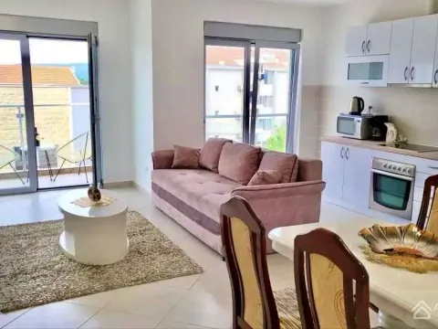 Sale, two bedroom apartment, 63m², Tivat, Crna Gora - image 2