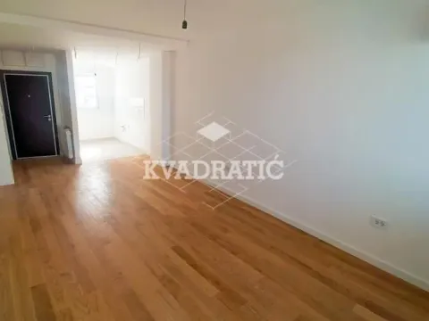 Prodaja, četvorosoban stan, 86m², Vukov Spomenik, Zvezdara Sve Podlokacije - image 6