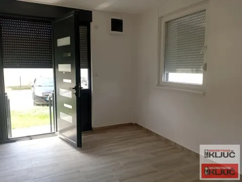 Prodaja, garsonjera, 26m², Veternik, Novi Sad Sve Podlokacije - image 2