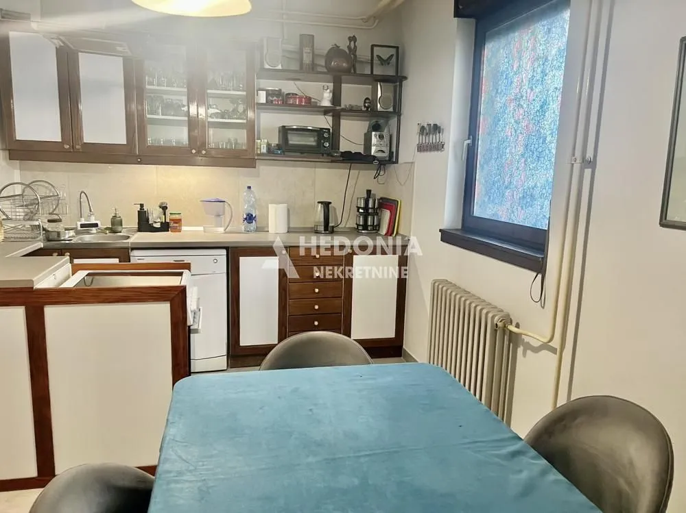 Sale, three bedroom apartment, 115m², Kanarevo Brdo, Beograd