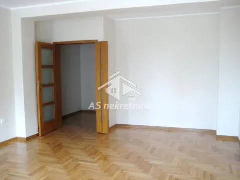 Izdavanje, trosoban stan, 78m², Lipov Lad, Zvezdara Sve Podlokacije - image 4