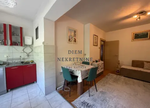 Rent, two bedroom apartment, 70m², Centar, Podgorica - image 6