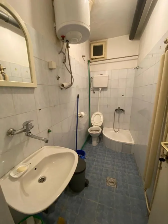 Rent, office space, 60m², Čukarica, Beograd