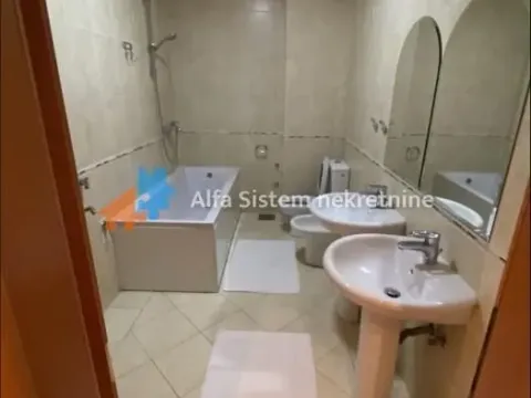 Rent, house, 280m², Savski Venac, Beograd - image 39