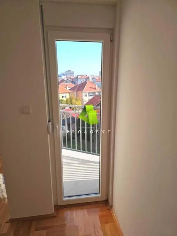 Prodaja, jednosoban stan, 54m², Medijana, Niš