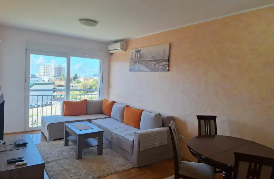 Izdavanje, jednosoban stan, 45m², Bar, Crna Gora