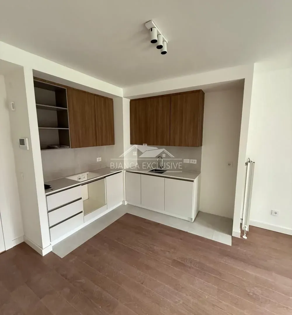 Prodaja, dvosoban stan, 54m², Savski Venac, Beograd