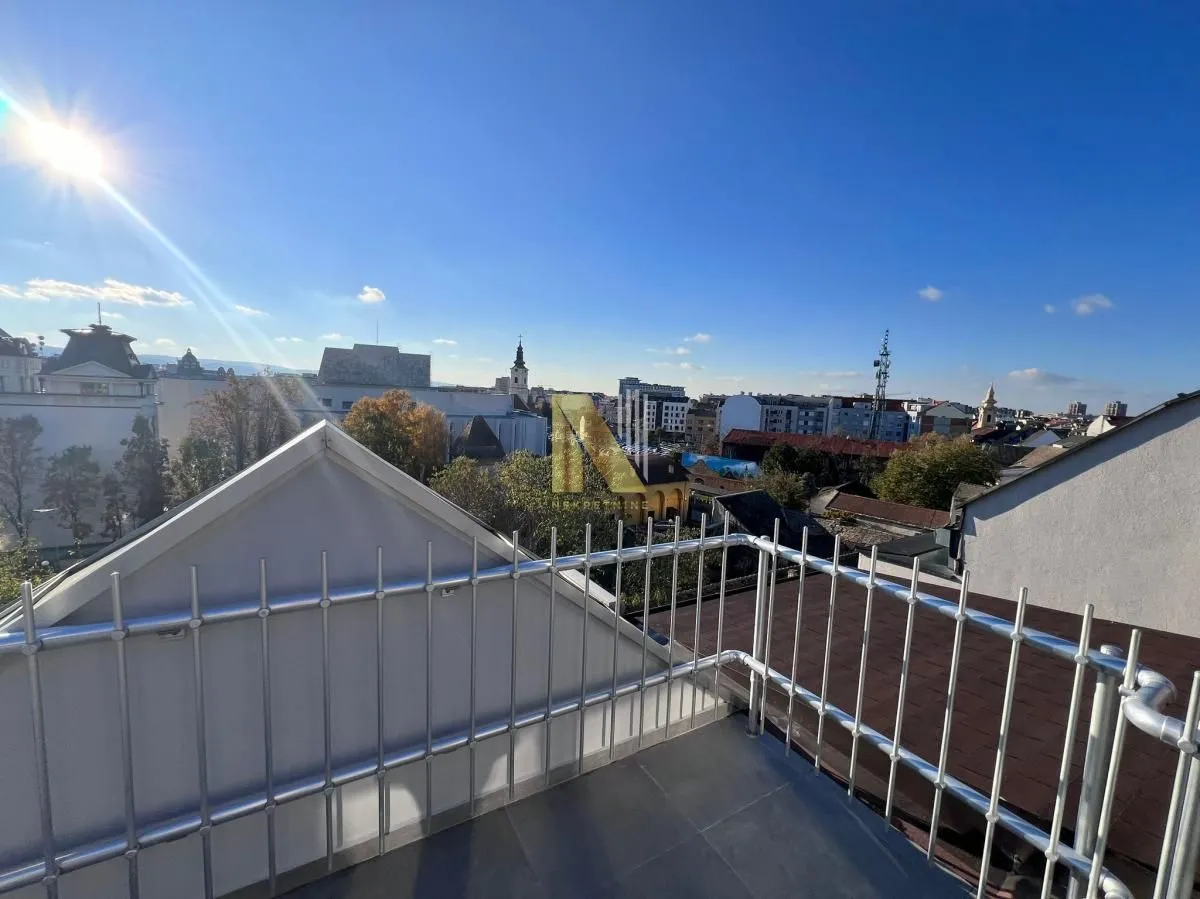 Prodaja, jednosoban stan, 79m², Centar, Novi Sad
