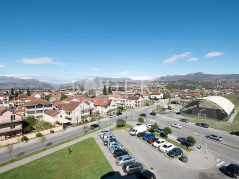 Rent, two bedroom apartment, 56m², Stari Aerodrom, Podgorica - image 13