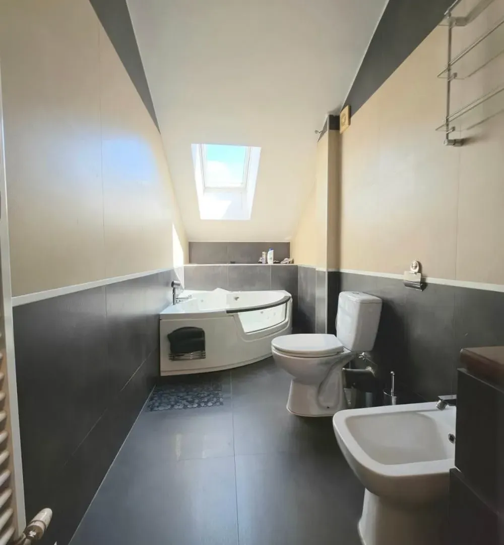 Prodaja, četvorosoban stan, 114m², Voždovac Sve Podlokacije, Beograd