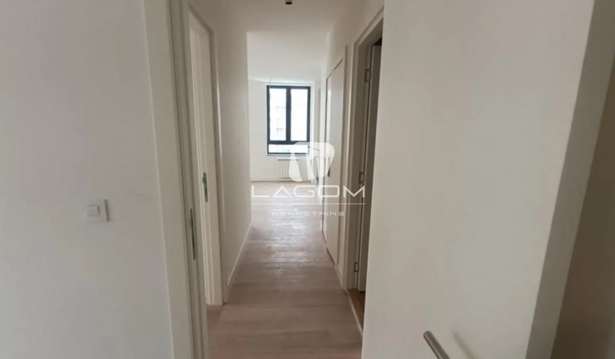 Prodaja, stan, 79m², Savski Venac, Beograd