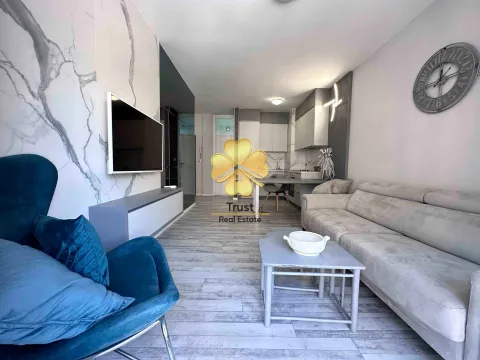 Izdavanje, dvosoban stan, 70m², Drac, Podgorica - image 4