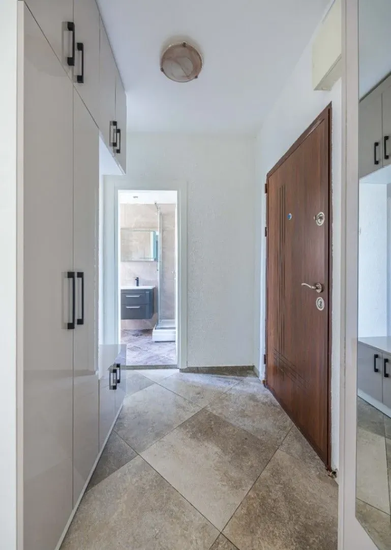 Prodaja, dvosoban stan, 55m², Centar, Tivat