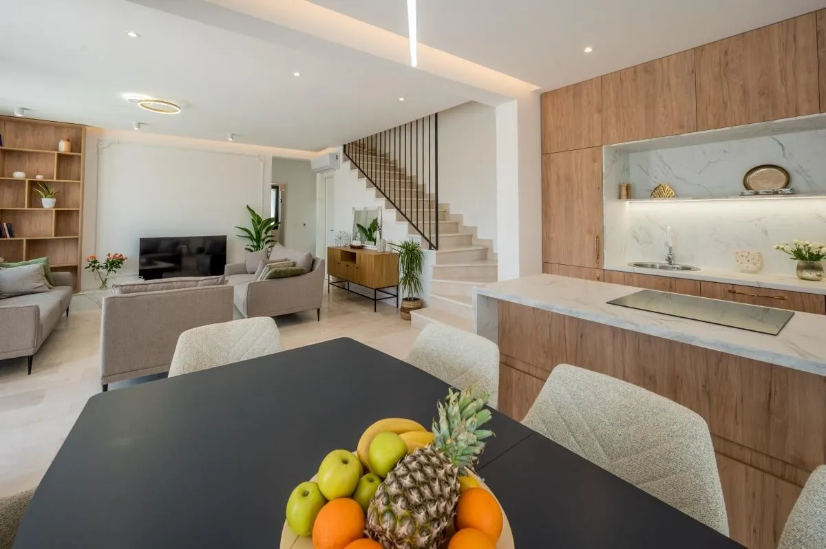 Prodaja, kuća, 250m², Mrčevac, Tivat