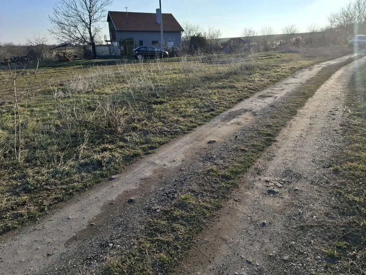 Prodaja, plac, 1800m², Banja Vrdnik, Irig
