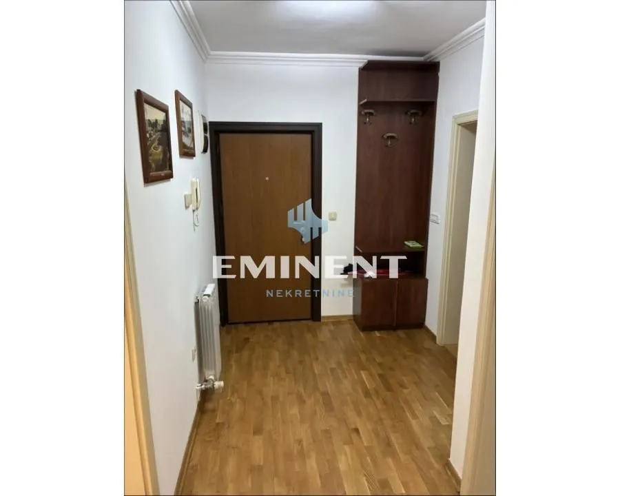 Izdavanje, trosoban stan, 72m², Voždovac Sve Podlokacije, Beograd